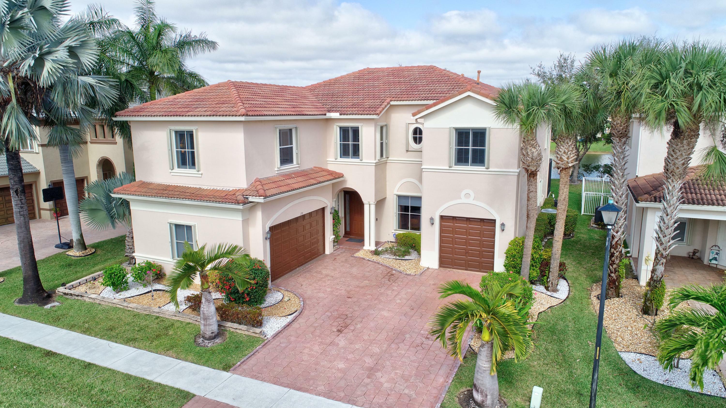 Property Photo:  1191 Canyon Way  FL 33414 