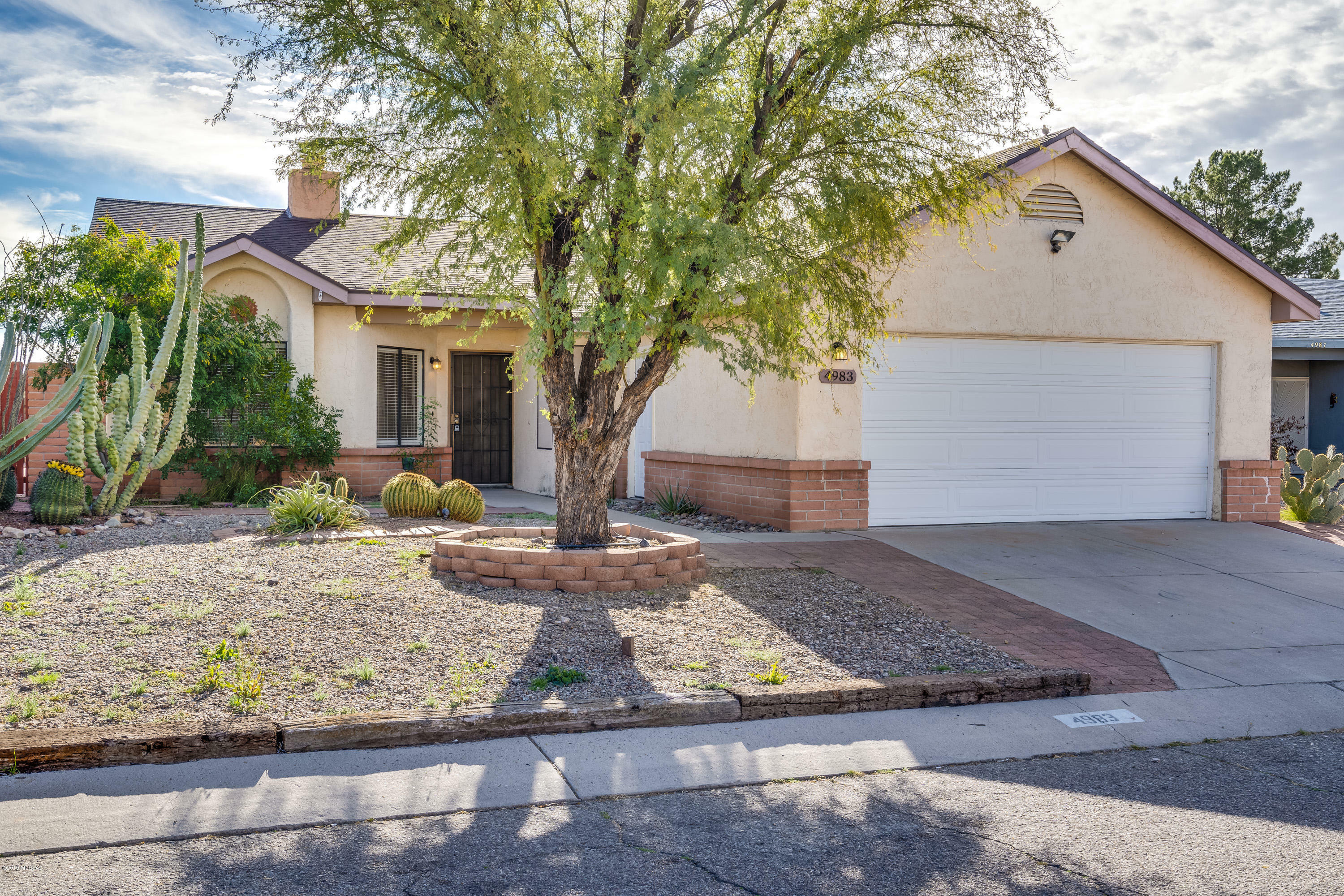 Property Photo:  4983 W Condor Drive  AZ 85742 