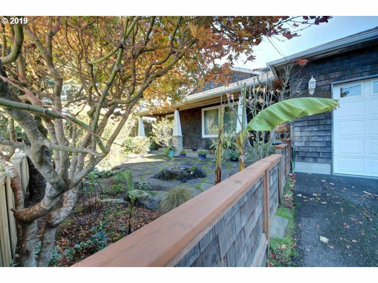 Property Photo: 339 S Hemlock St OR 97110