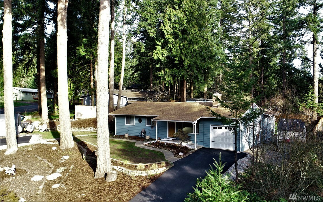 Property Photo:  17638 197th Ave NE  WA 98077 