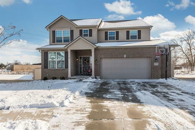 Property Photo: 42134 Dorrington Drive MI 48313