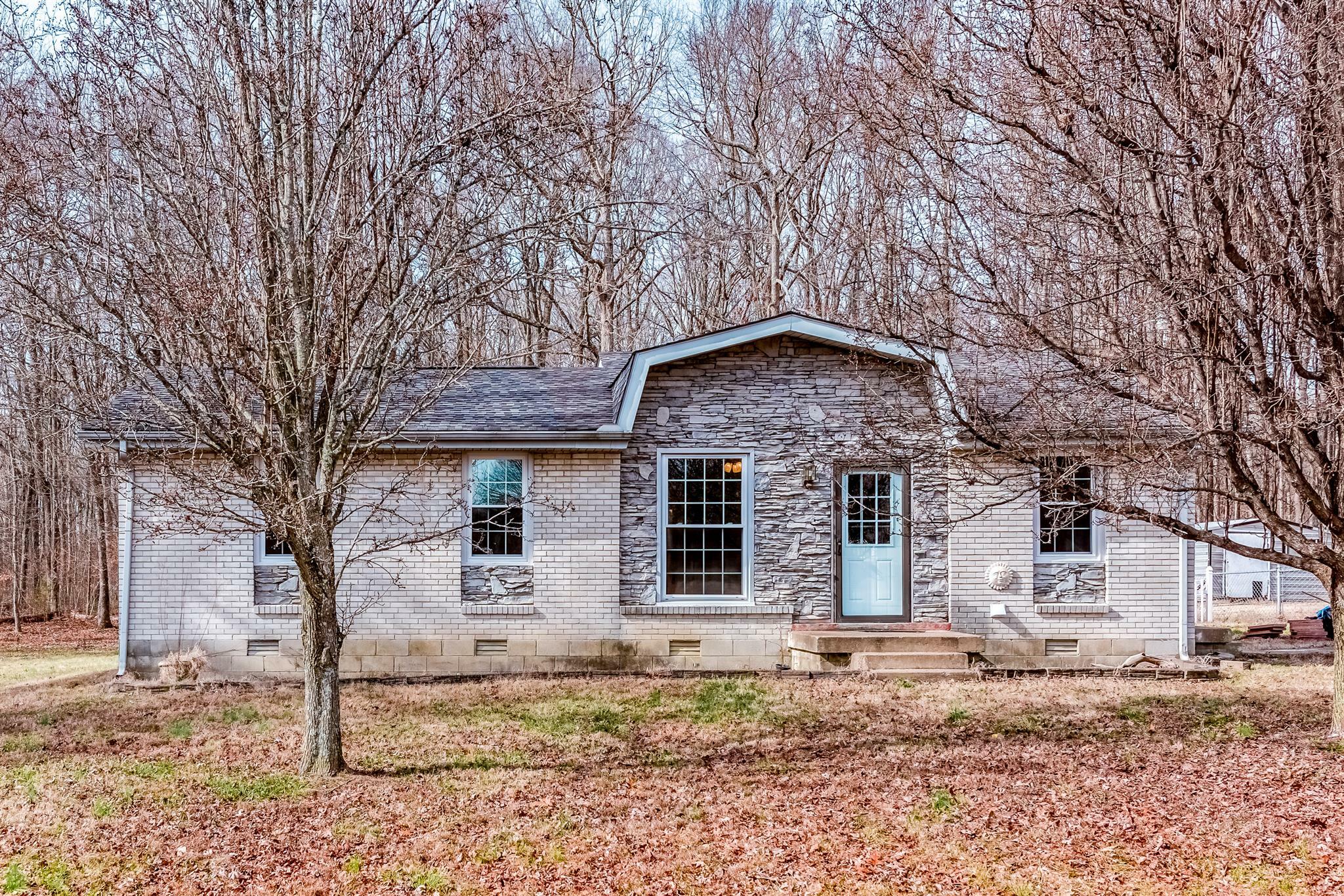 Property Photo:  406 Pennington Ln  TN 37032 