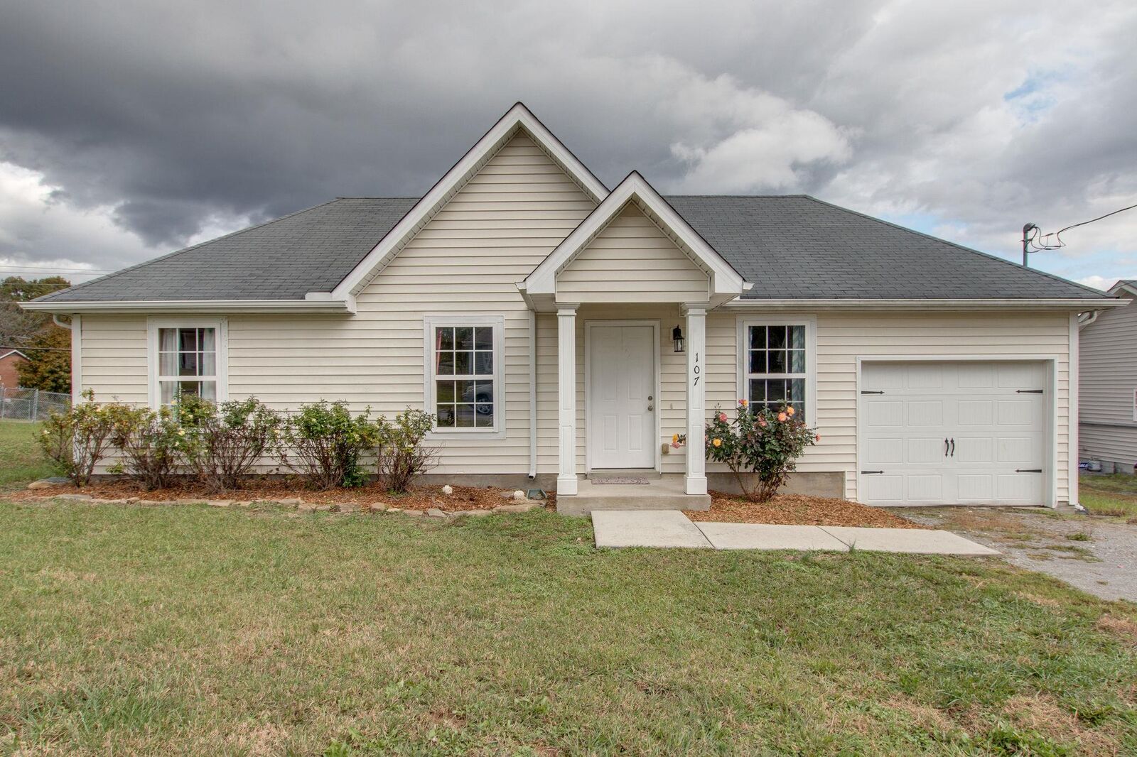 Property Photo:  107 Briar Patch Dr  TN 37160 