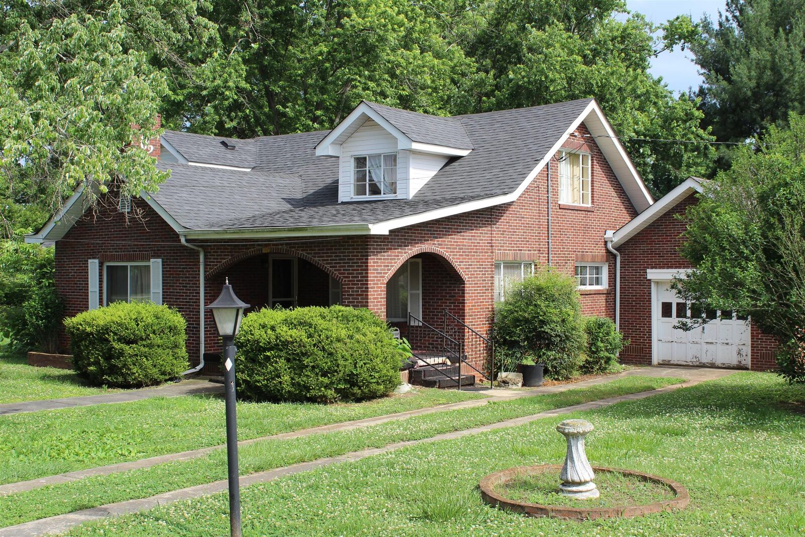 Property Photo:  100 Bennett St  TN 37324 
