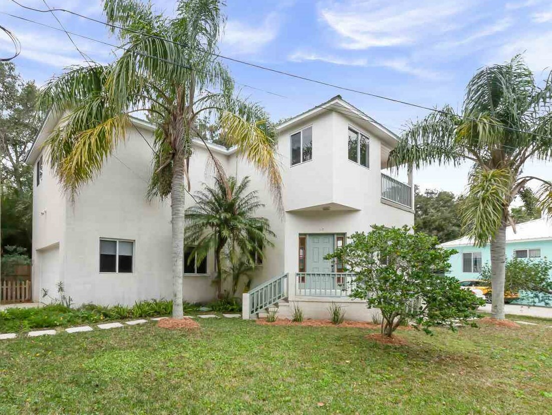 Property Photo:  10 Seminole Dr  FL 32084 