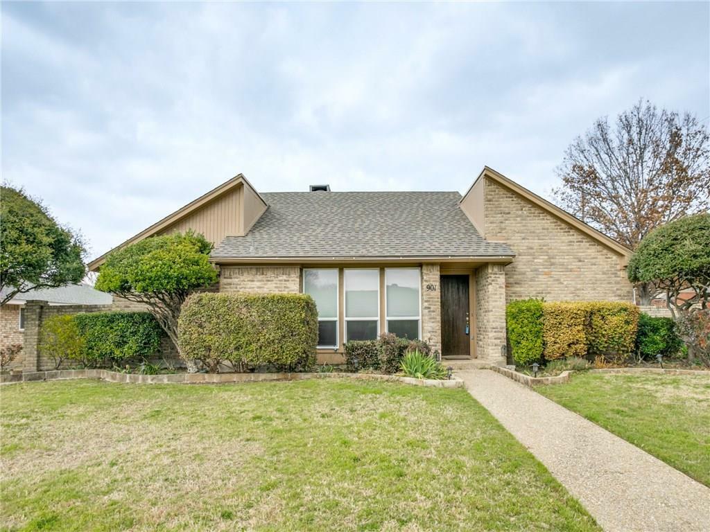 Property Photo: 901 Redondo Circle TX 75075