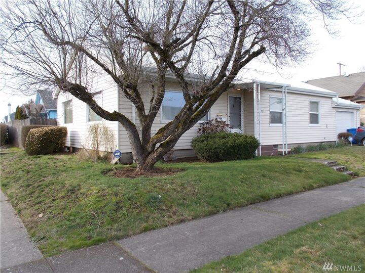 Property Photo: 521 S Silver WA 98531