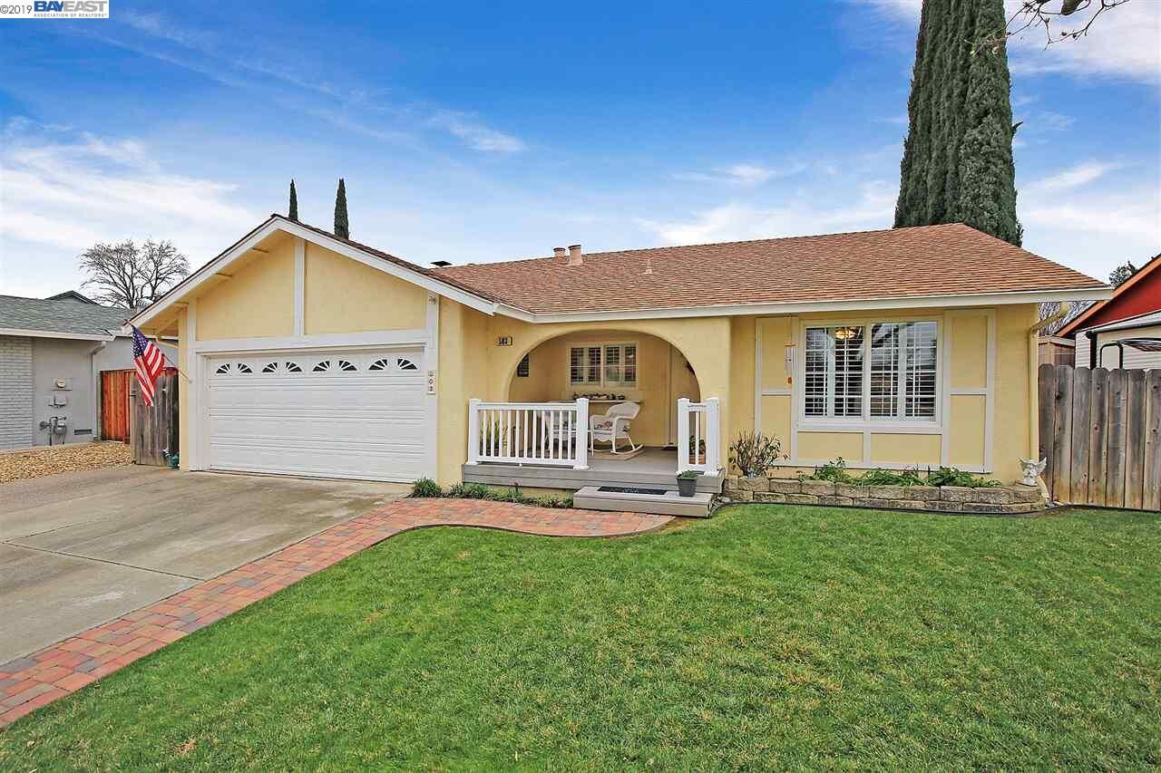 Property Photo:  503 Huntington Way  CA 94551 