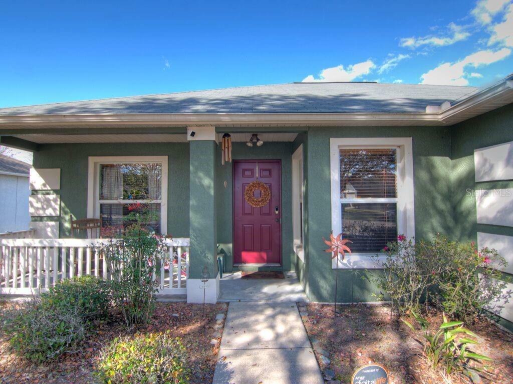 Property Photo:  14205 Furman Avenue  FL 32826 