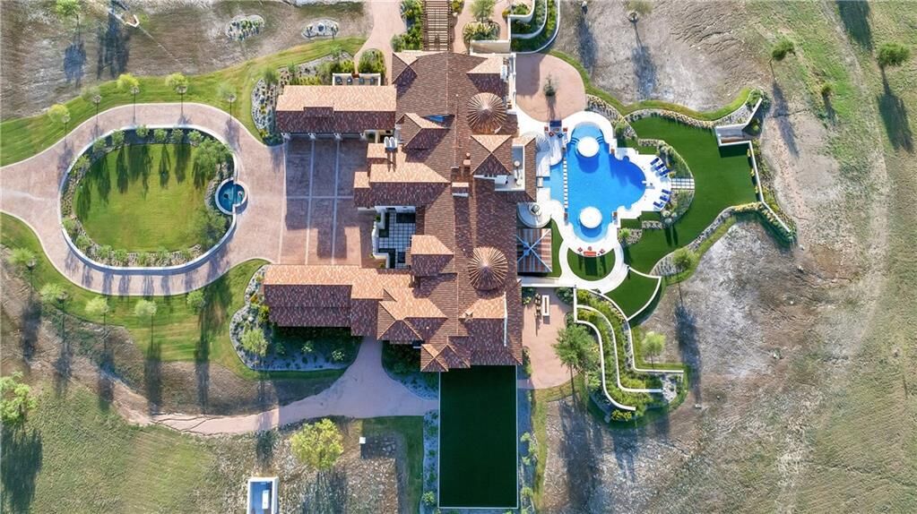 Property Photo:  107 Nueces Trail  TX 76008 