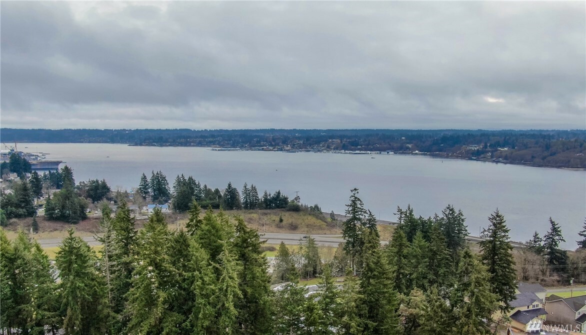 Property Photo:  1617 Sound Ridge Dr  WA 98312 