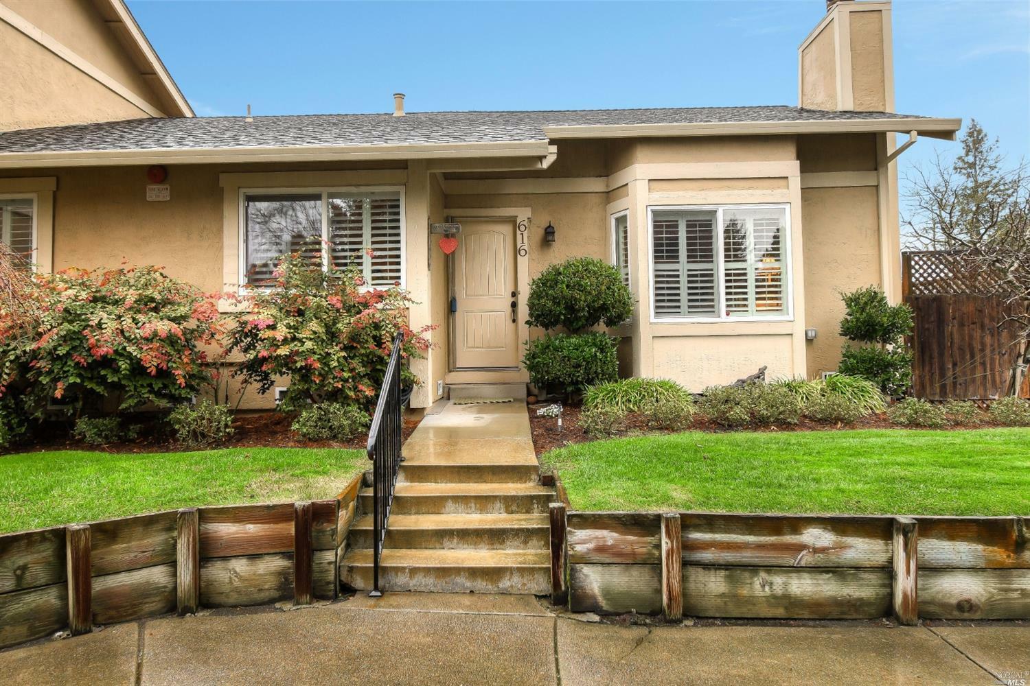 Property Photo:  616 Sartori Drive  CA 94954 