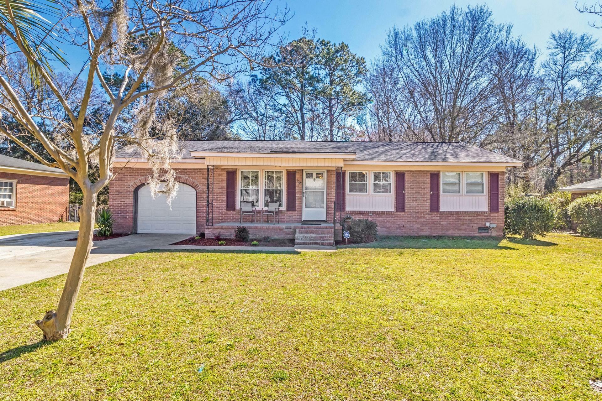 Property Photo:  102 Blackwell Avenue  SC 29485 