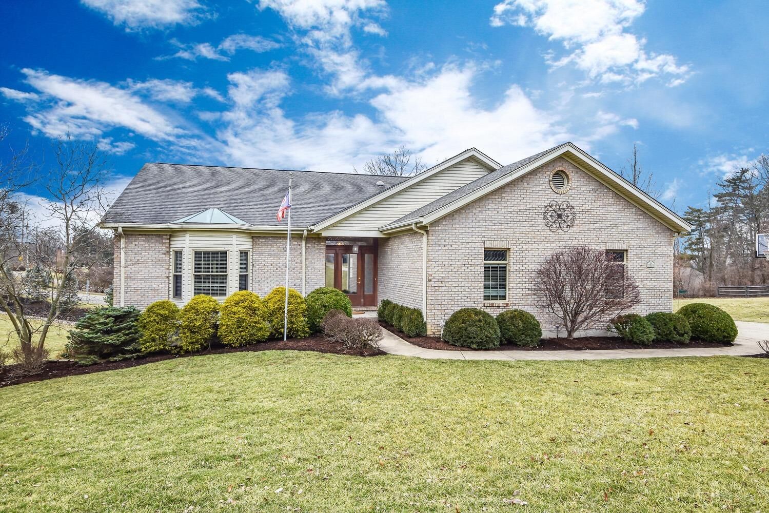 Property Photo: 5593 Opengate Court OH 45247