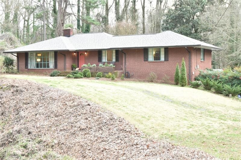 Property Photo:  2736 Benjamin E Mays Drive SW   30311 