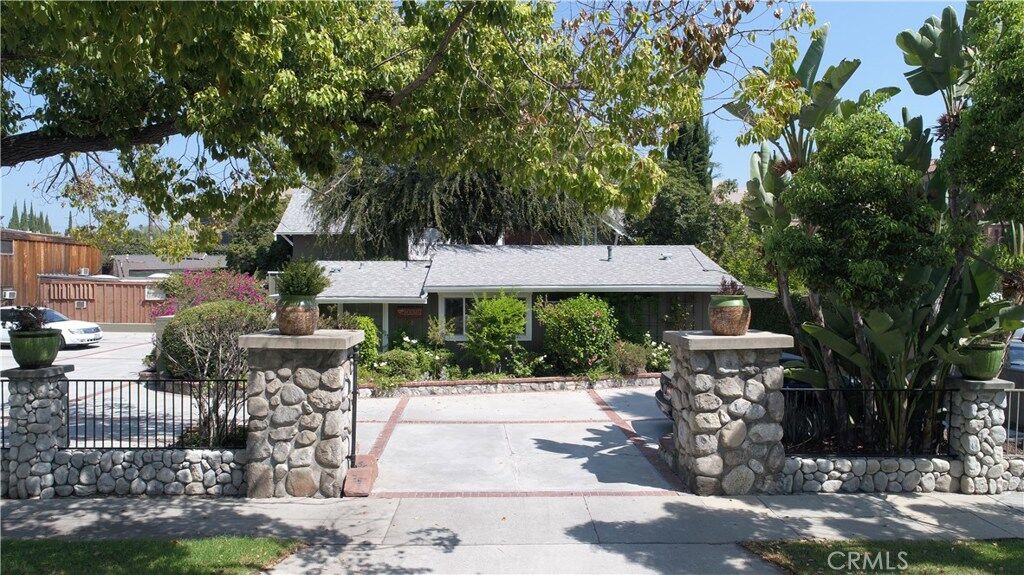 Property Photo:  55 Arlington Drive  CA 91105 