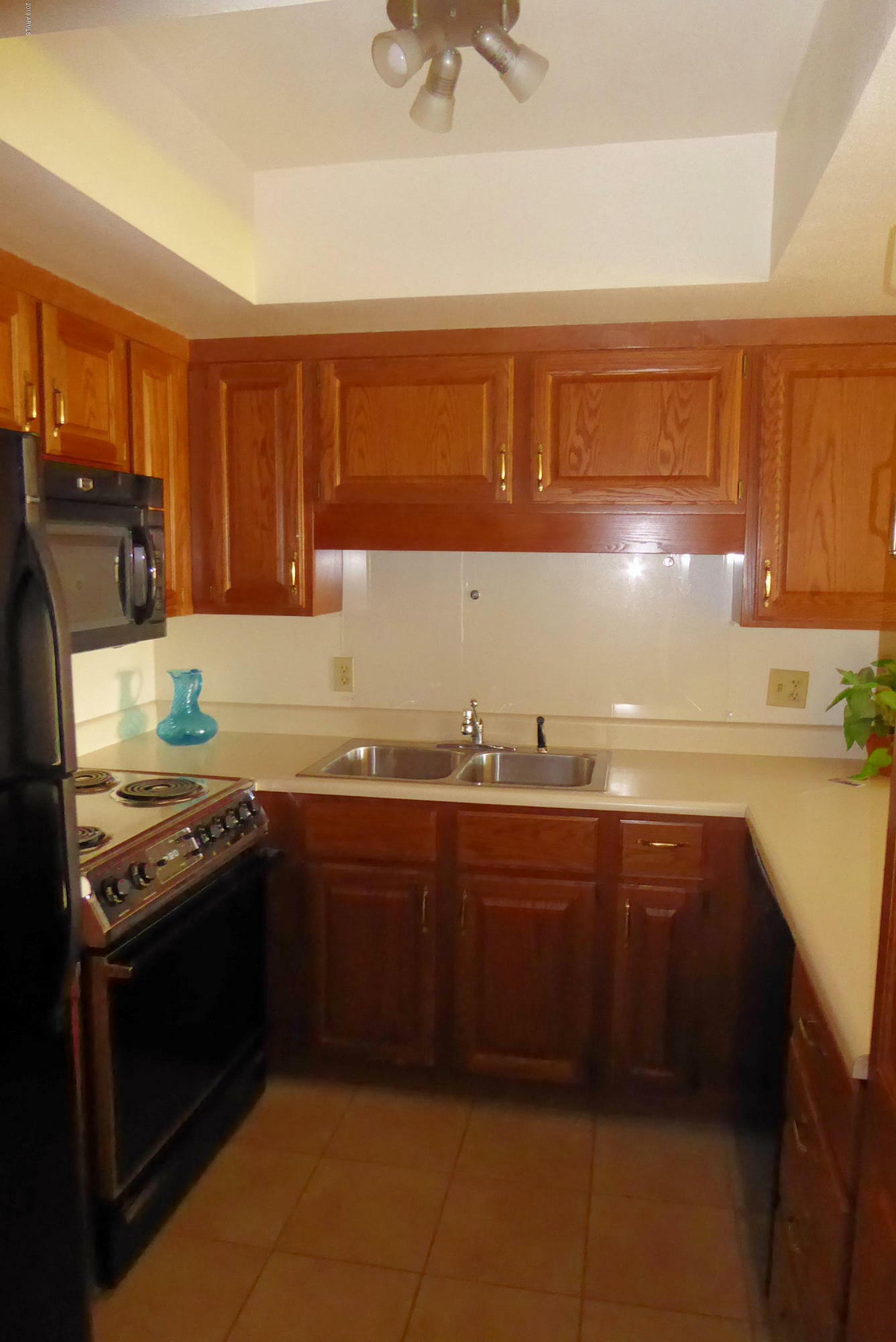Property Photo: 10330 W Thunderbird Boulevard AZ 85351