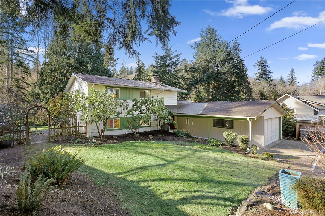 Property Photo:  7619 NE 165th St  WA 98028 