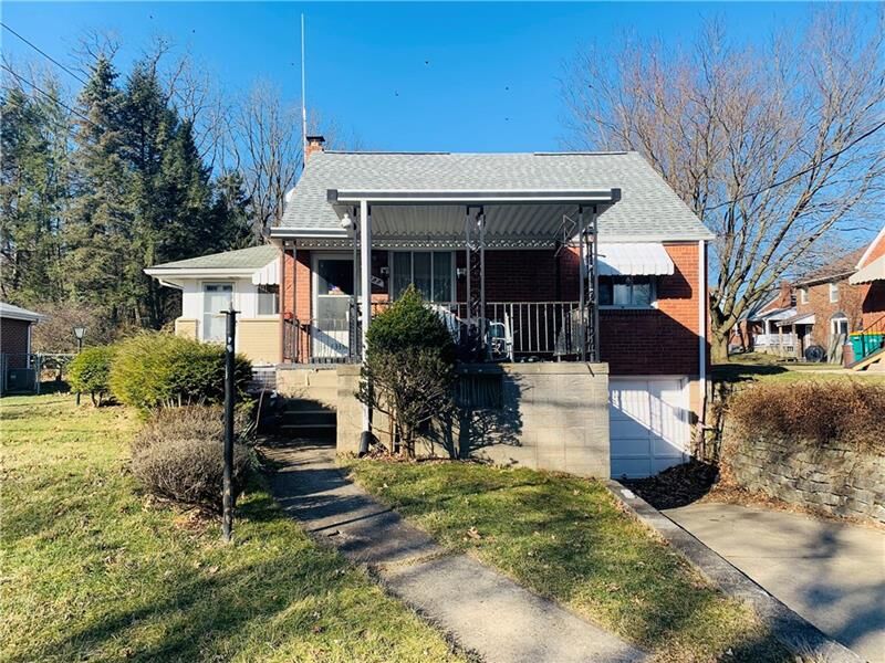 Property Photo:  427 Thompson Run Rd  PA 15237 