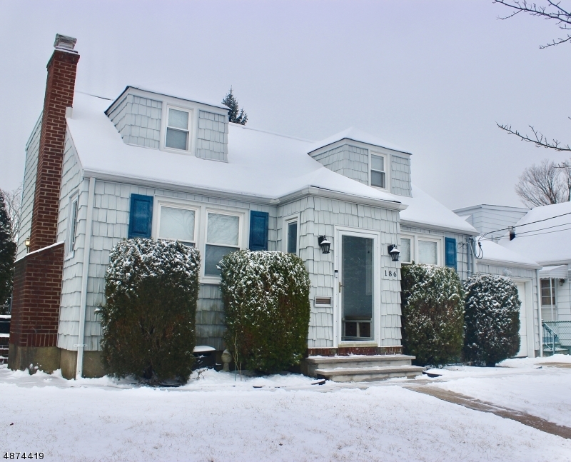 Property Photo:  186 Bennington Ct  NJ 07013 