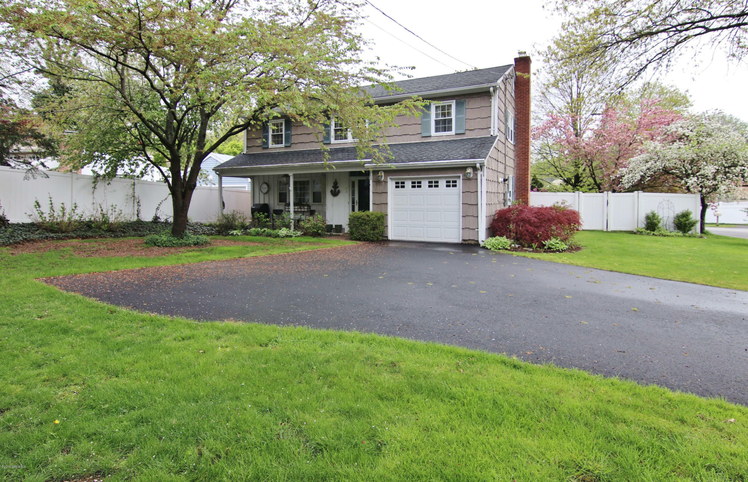 Property Photo:  83 Lancer Road South  CT 06878 