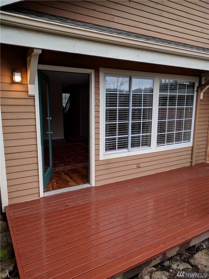 Property Photo:  740 Guard St 3  WA 98250 