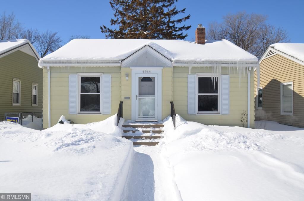 Property Photo:  4944 6th Street NE  MN 55421 