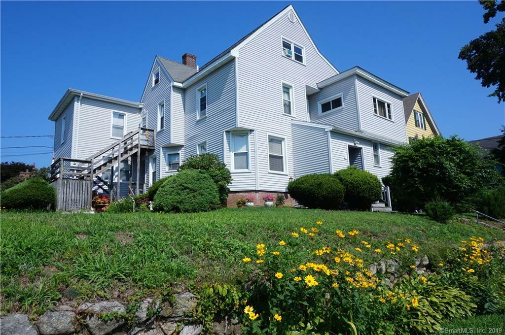 Property Photo:  179 Montauk Avenue  CT 06320 
