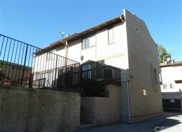 Property Photo:  15012 Parthenia Street 19  CA 91343 