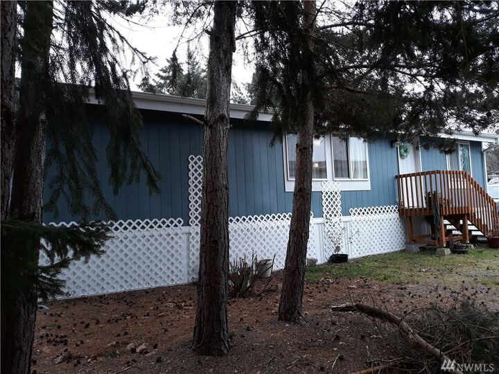 Property Photo: 20 NE Roessel Road 12 WA 98528
