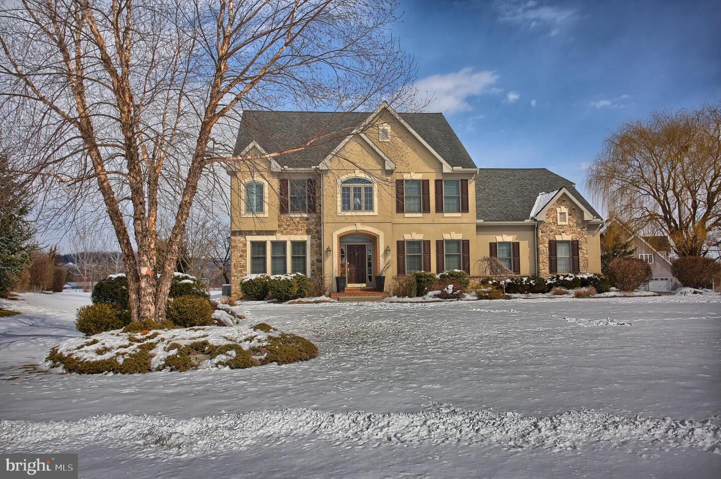Property Photo: 305 Chadwyck Lane PA 17543