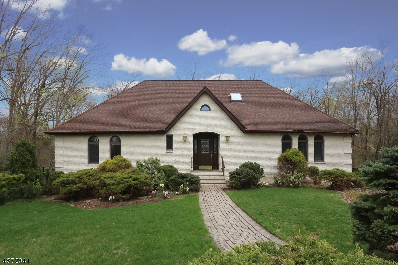 Property Photo:  12 Ave Maria Ct  NJ 07946 