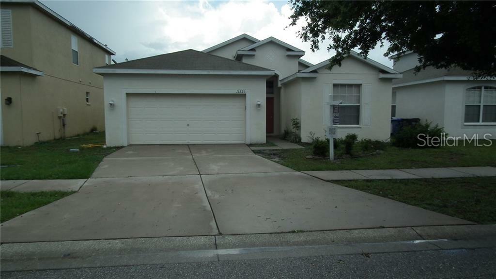 Property Photo: 11223 Madison Park Drive FL 33625