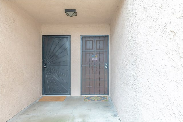 Property Photo:  700 W La Veta Avenue O3  CA 92868 