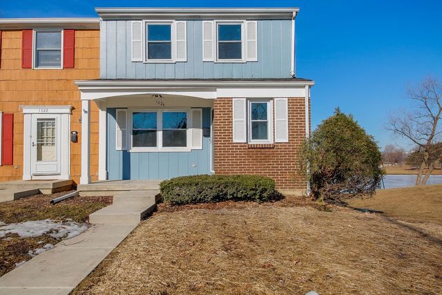 Property Photo:  1024 Denham Place  IL 60194 