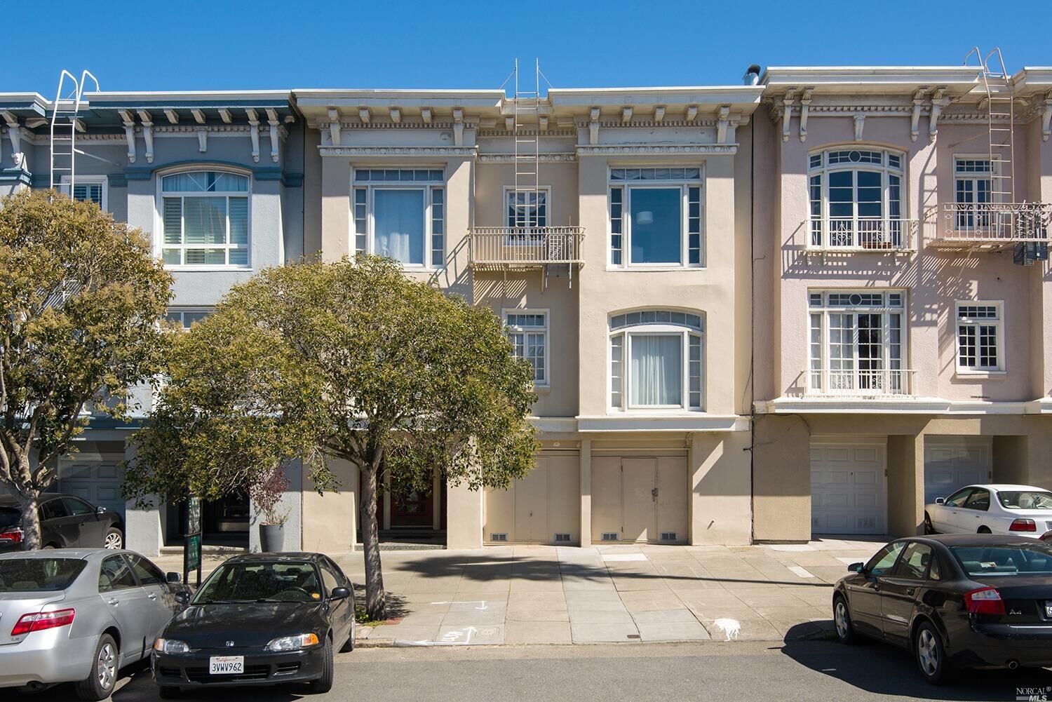 Property Photo: 168 Palm Avenue CA 94118