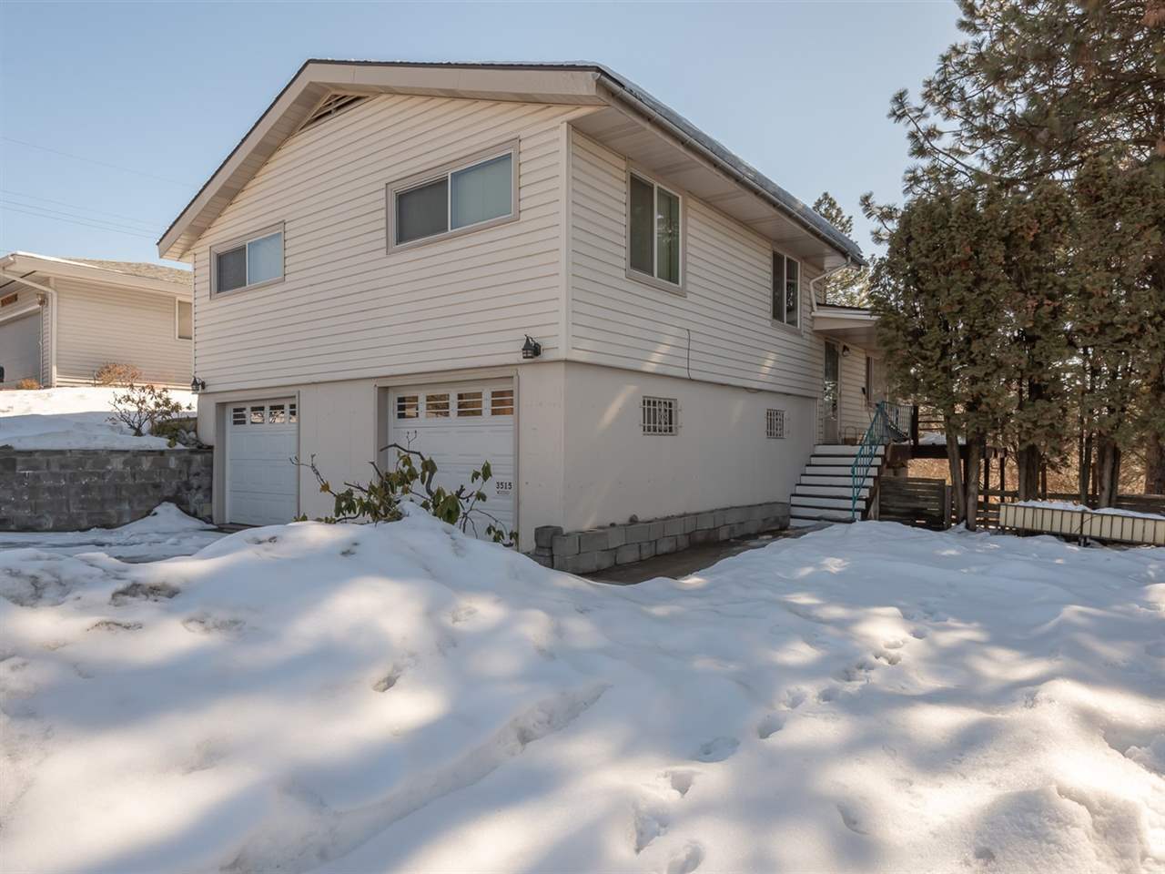 Property Photo: 3515 W Rowan Ave WA 99205