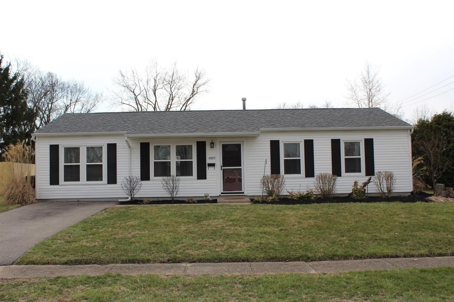 Property Photo: 4925 Hardell Drive OH 45014