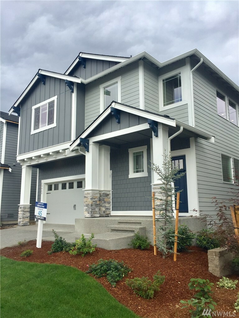 Property Photo:  13767 SE 185th Place 01  WA 98058 