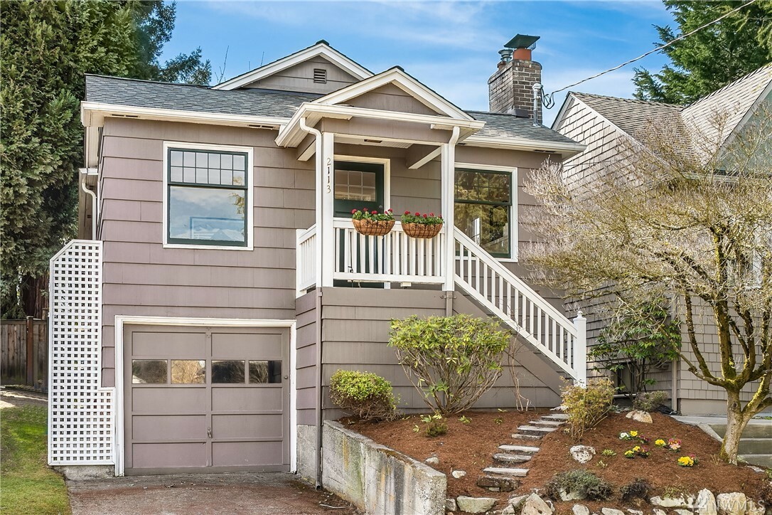 Property Photo:  2113 N 53rd St  WA 98103 