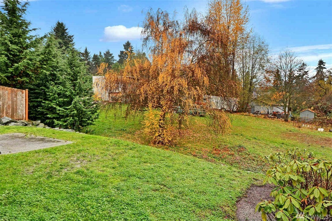 Property Photo:  13927 5th Place S  WA 98168 