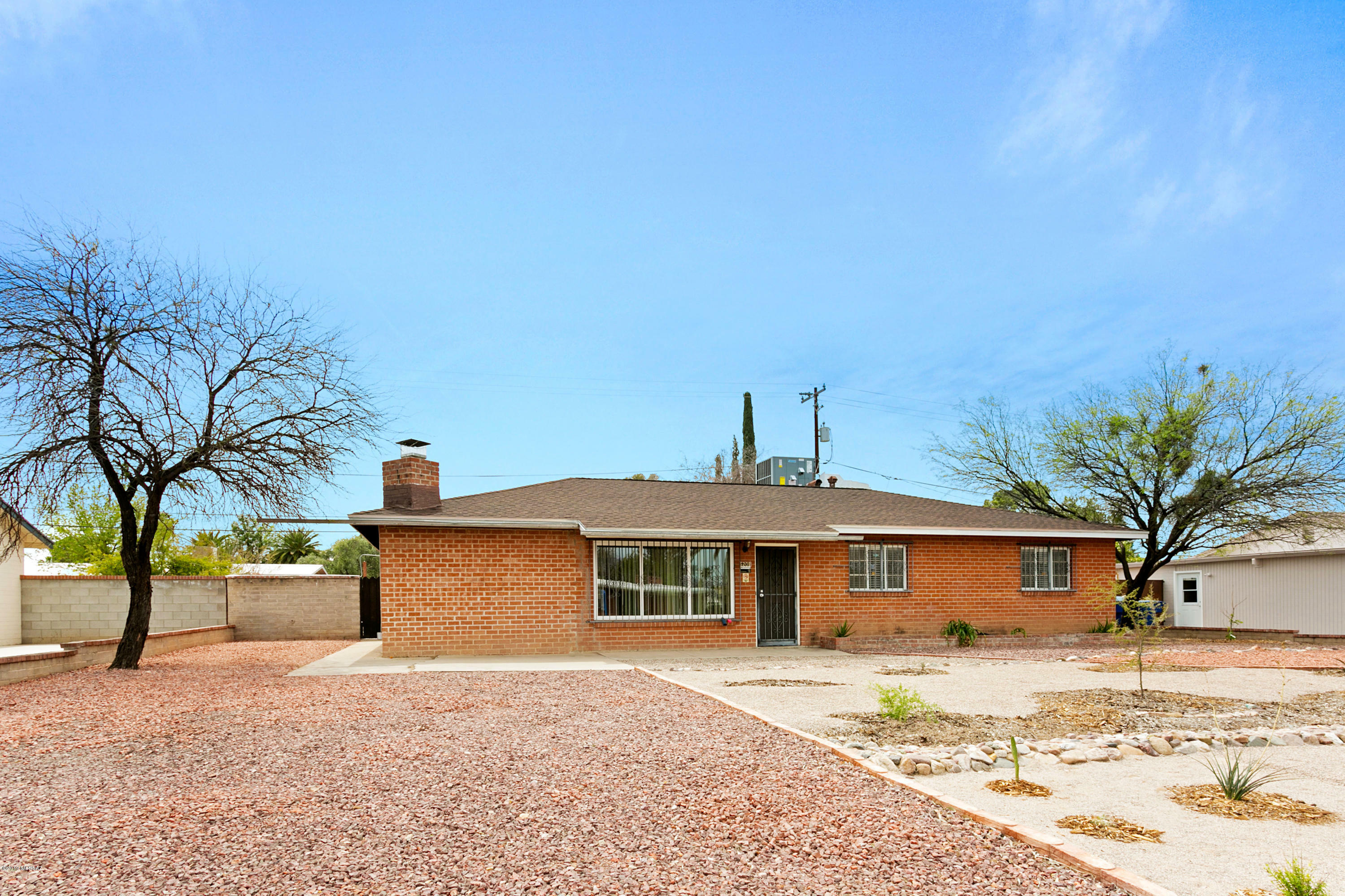 Property Photo: 6202 E 16th Street AZ 85711