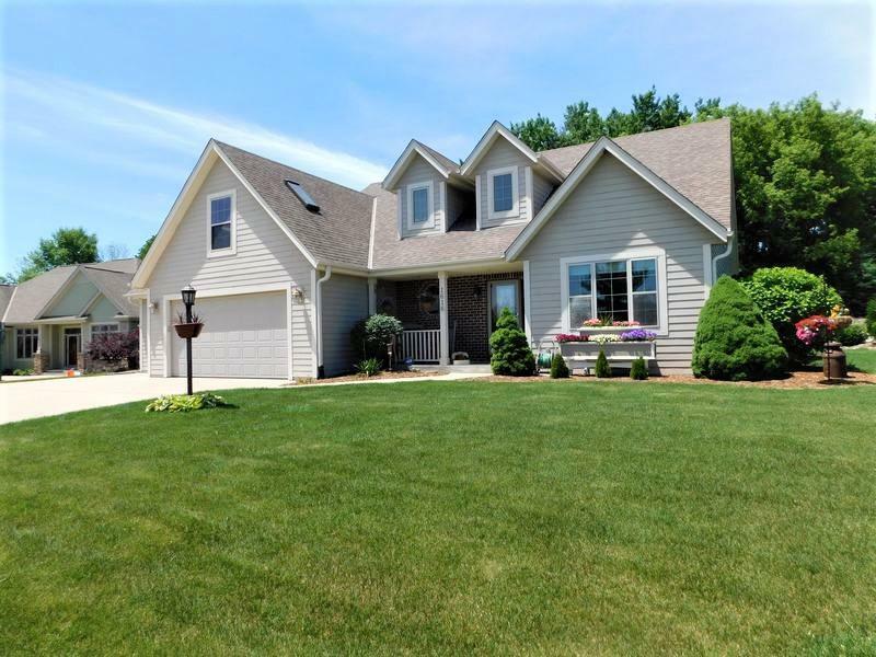 Property Photo: 1616 Aster St WI 53074
