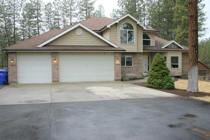 17917 N Saddle Hill Rd  Colbert WA 99005 photo