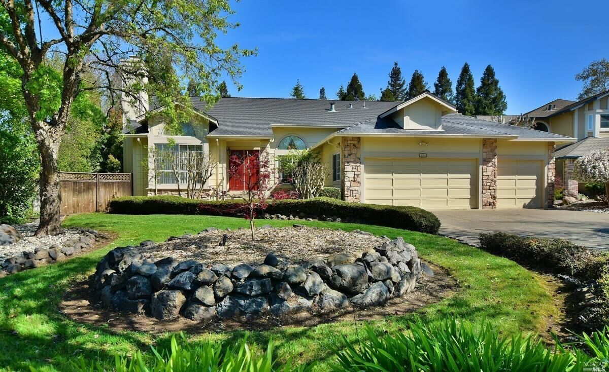 Property Photo:  333 Wood Rose Court  CA 95492 