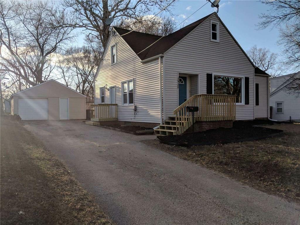 Property Photo:  3928 Bowdoin Street  IA 50313 