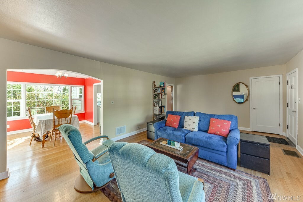 Property Photo:  4319 Terrace Dr  WA 98203 