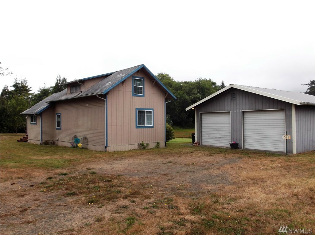 Property Photo:  2126 SR 105  WA 98547 