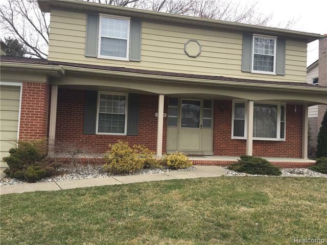 Property Photo: 18240 Meadowood Avenue MI 48076