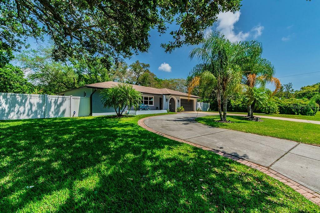 Property Photo:  6821 Date Palm Avenue S  FL 33707 